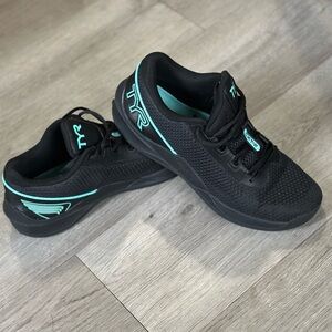 TYR Men's Black Athletic Shoes with Teal Trim
